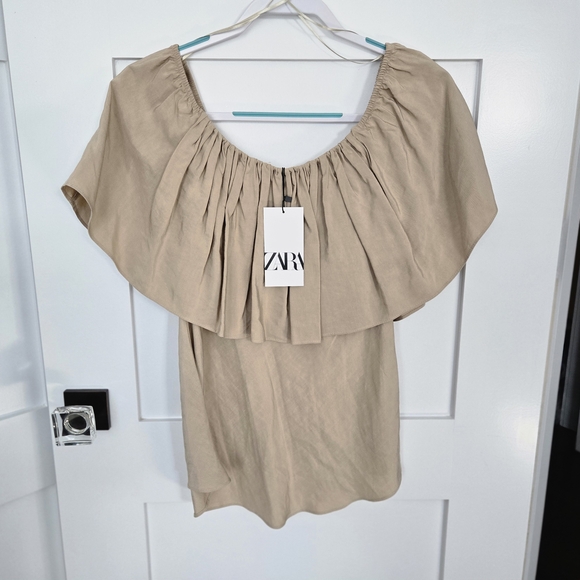 NWT Zara Camel Color Off The Shoulder Shirt With Ruffle Size XS Elastic Neckline - Picture 9 of 13